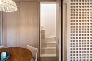 Bairro Alto Rooftop with Balcony and View by Homing