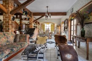 Casa de Campo Luxuosa c Piscina e Churrasqueira