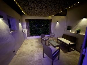 Apartment, La cour du temps