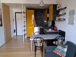 Lion's apartment