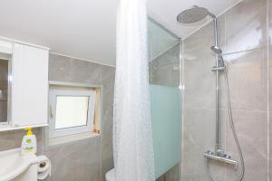 Apartments with parking space Srima - Vodice, Vodice - 23593