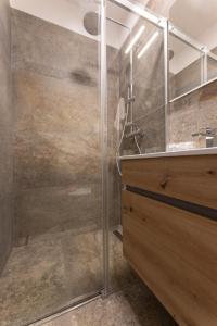 Apartments with parking space Podstrana, Split - 24380