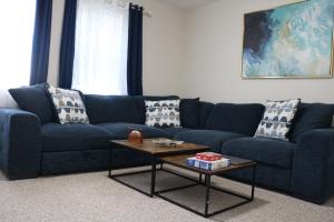 One bedroom condo close to H St