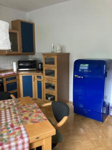 Premium Ruhiges ganzes Apartment 90 m 2 Schlafzimmer große Küche Wohnzimmer