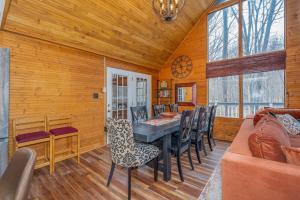 Starcatcher Chalet, The Woods Resort