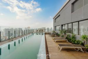 Aptos modernos em prédio com piscina a 300m do metrô - UOYs