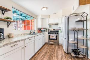 Full Triplex in Central Tucson EV charging