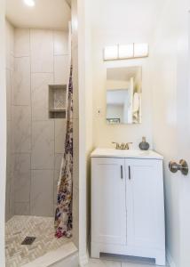 Full Triplex in Central Tucson EV charging