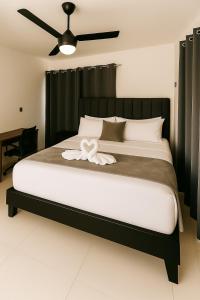 Penthouse with Large Rooftop Terrace & Parking