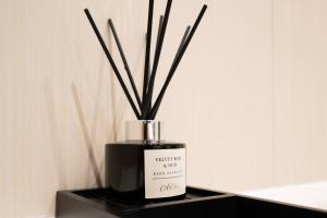 1BR - Stunning 5th-Flr Views - Sleeps 4 - Parking