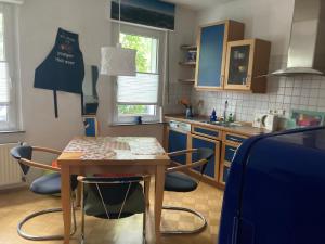 Premium Ruhiges ganzes Apartment 90 m 2 Schlafzimmer große Küche Wohnzimmer