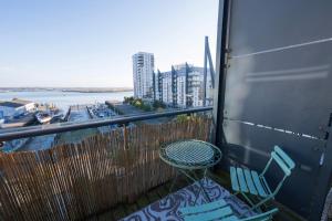 1BR - Stunning 5th-Flr Views - Sleeps 4 - Parking