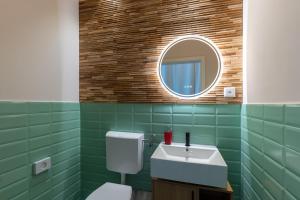 MUE Cubes - Capsule Hotel