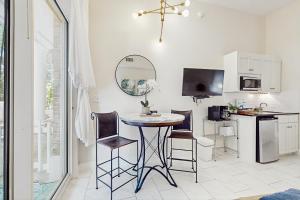 Baytowne Wharf Pilot House 123