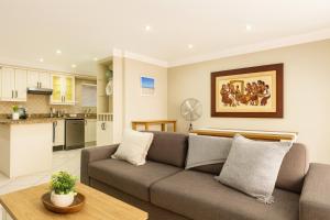 Surf & Serenity on Sea, by Jono & Erik