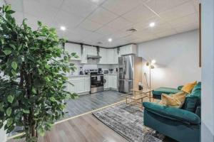 BRAND NEW Modern 2BR - Heart of Center City