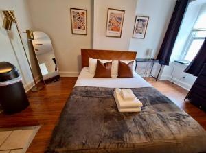 Prime Location Studio in Center City with Fast Wifi