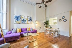 Large and Sunny 1BR Located Near Rittenhouse Square