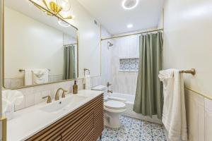 New 2BR Across from Fairmount Park - 10 Mins to DT