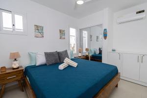 Modern 2BR Condo with Pool 10min walk to Beach - Caribbean Rose