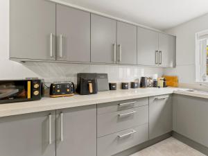 ST Helens 5 beds 3bath Fast WIFI Parking