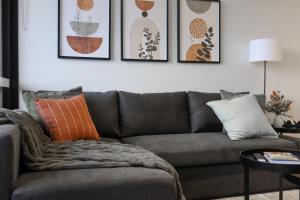 Premium Retreat with Balcony Views Pool Gym and Parking