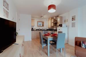 The Diickens Den - Great Value 1-Bed Apartment - Contractor - Friendly and Ideal for Long Stays