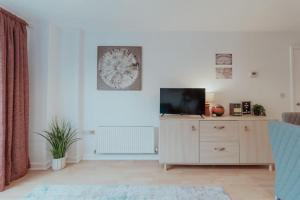 The Diickens Den - Great Value 1-Bed Apartment - Contractor - Friendly and Ideal for Long Stays