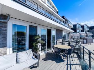 Apartment in Sint-Annaland with Beach Access