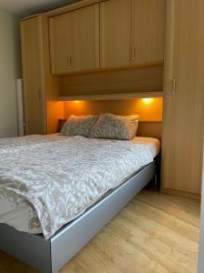 Appt Pablo met privé-garage, vlakbij zee, in Koksijde-Bad