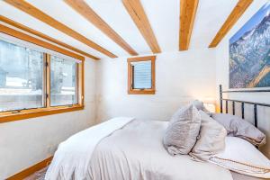 Telluride Lodge 404 - Alta Lodge