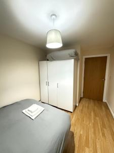 2 Bedroom Luxurious Apartment In Stratford London