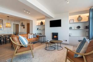 Sea View Apartment - Sea Front Apartment