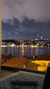 An Istanbul tale,an Istanbul dream,the Bosphorus 1
