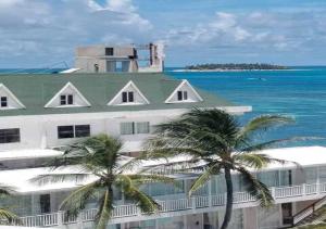 Apartamentos Commodore Bay Club