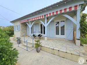 Maison moderne à Trélissac, 2 chambres, jardin clos, Wi-Fi, à 5 km de Périgueux - FR-1-616-74