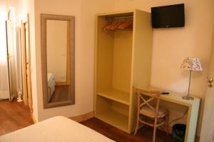 Dreibettzimmer mit Balkon