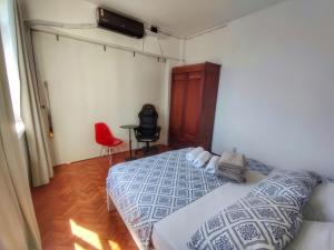 VISTA MAR NA BARRA! Apartamentos com ar-cond a 1 min da praia - SEA-VIEW APTS WITH AC, 1 min to the beach