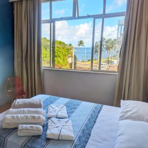 Apartamentos na BARRA com VISTA MAR, a 1 minuto da praia e do Circuito do Carnaval - SEAVIEW PRIVATE APARTMENTS