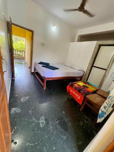 RadhaKrishna Stay IN