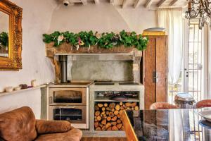 Tuscan Country House With Pool And Spa