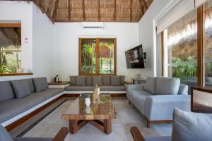 Oceanfront Retreat with Private Pool and Jacuzzi