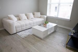 Stylish 1BR Escape Ideal for Business or Leisure