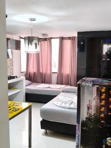 Nabusimake suites lady