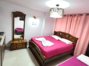 Nabusimake suites lady
