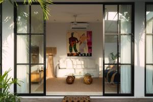 2BR Modern Art Villa Minimalist Elegant