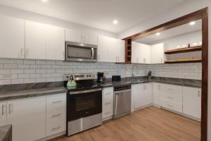 The Sky Deck Condo 2bed25bath