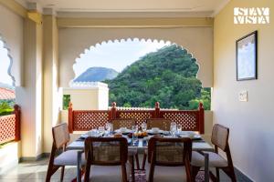 StayVista at Samar Fateh Garh with Bonfire, Lawn, AC