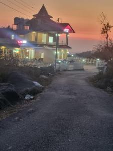 Alchemy Bistro and Inn, Dharamshala