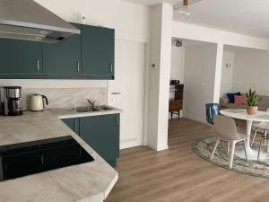 Bright apartment with private parking near Ghent city centre